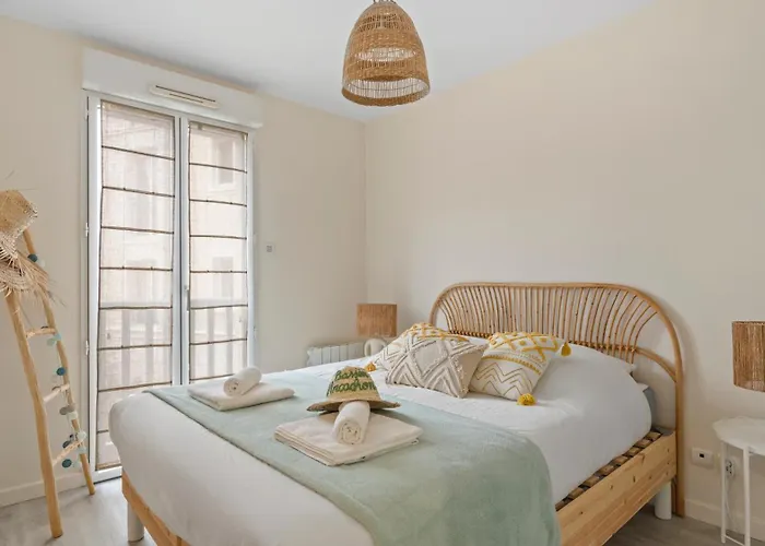 Bel Neuf - Hypercentre 400m Plage-pkg-wifi-t3 *